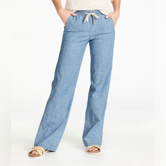 L.L. Bean Pants - Women's Lakewashed Pull-On Chinos in Chambray